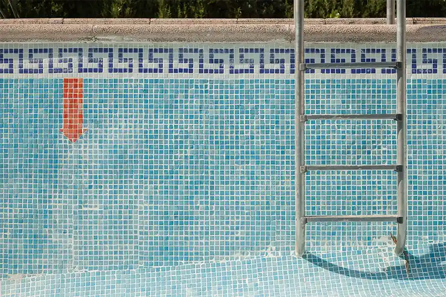 Techniques for Fixing Cracked or Loose Pool Tiles in Tyler TX